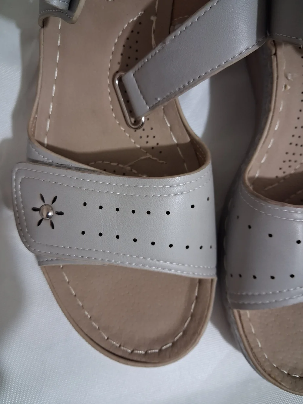 Kids Light Gray Comfort Sandals with Adjustable Straps